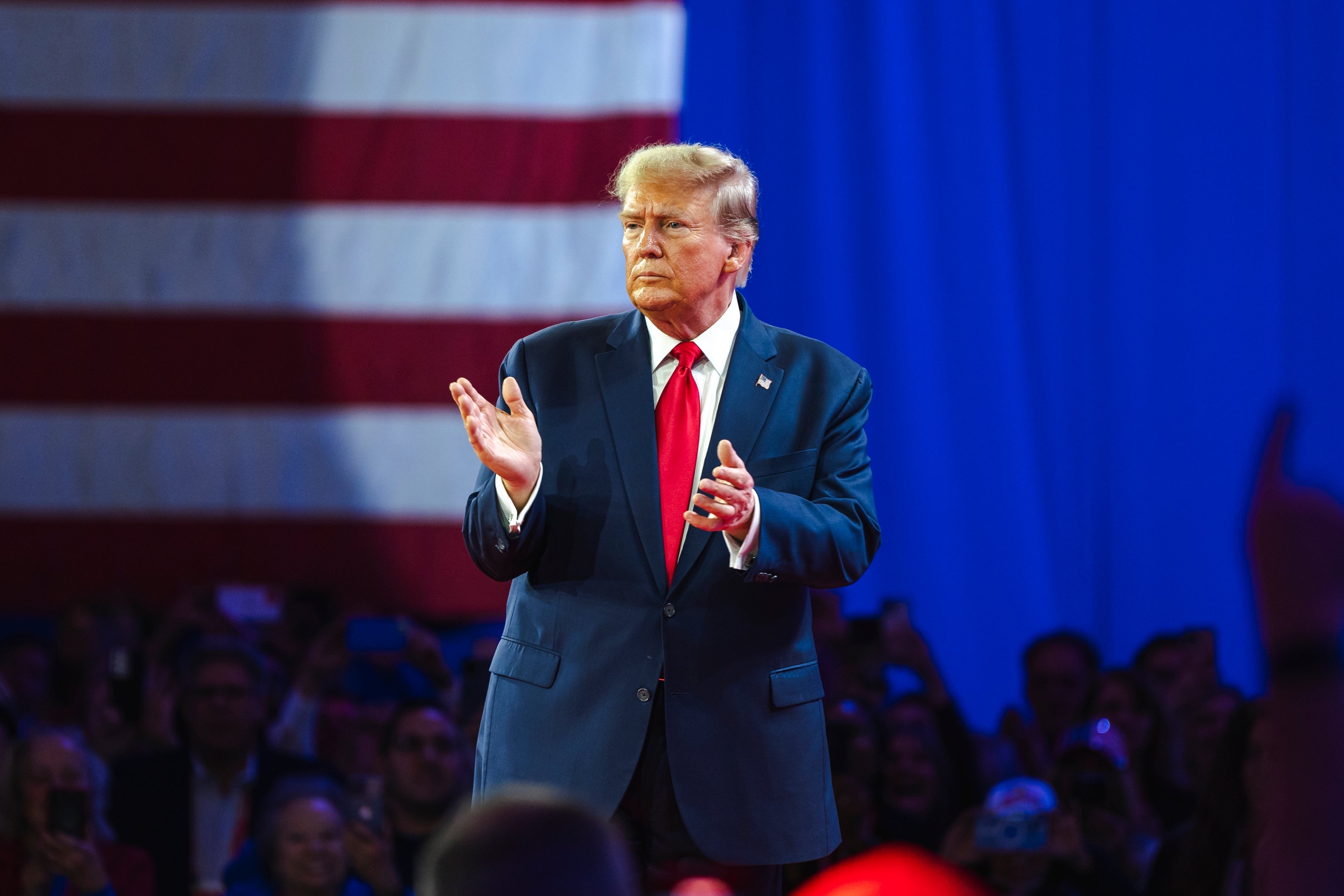 Trump pushes YouTube TV to restore Univision for political purposes