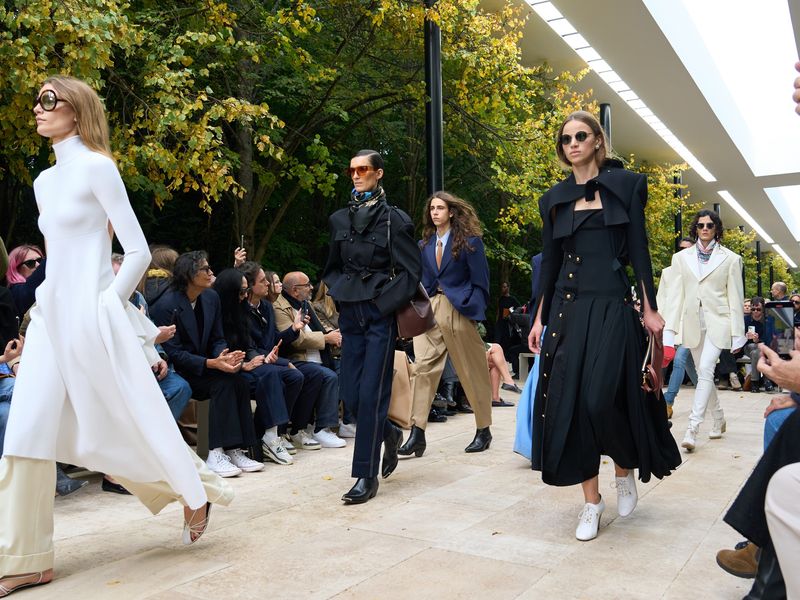 Celine Frühjahr/Sommer 2026: Das ist die Kollektion von Michael Rider ...