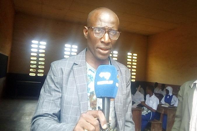 Rentrée scolaire à N’Zérékoré : les élèves heureux de se retrouver entre camarades