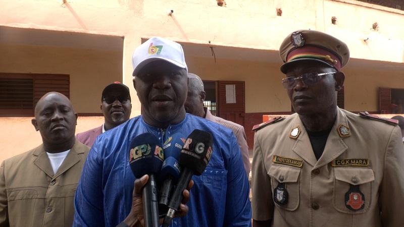 Rentrée scolaire : une forte pluie empêche les élèves de rejoindre les écoles Kankan