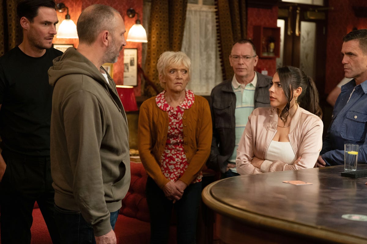 Ross, Jean Slater, Ian Beale, Priya Nandra Hart, Jack Branning, EastEnders
