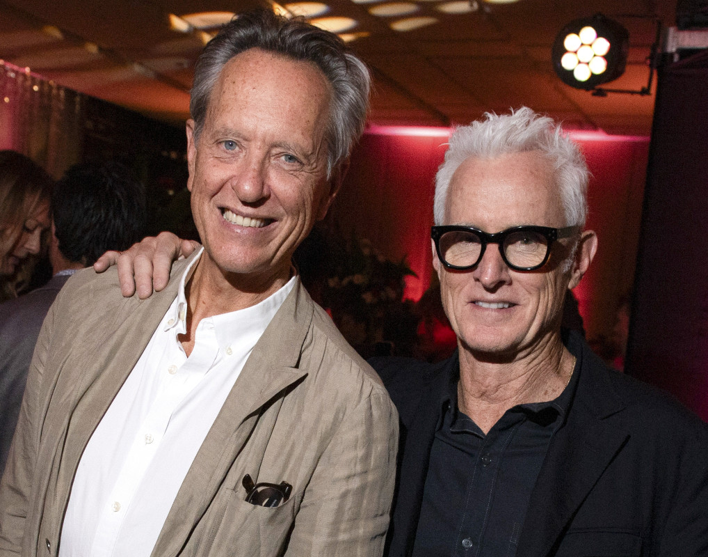 Fans Baffled as Oscar-Nominated Actor Models Apron at Paris Fashion Week