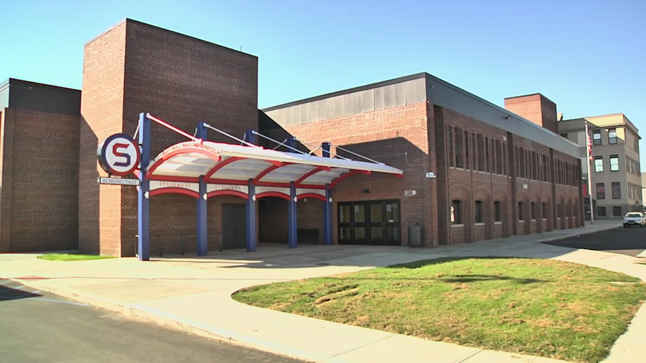 Schenectady CSD unveils new freshman leadership academy