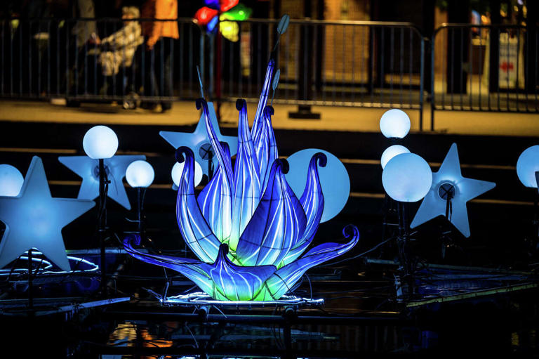 San Antonio Botanical Garden dazzles with newest holiday exhibit