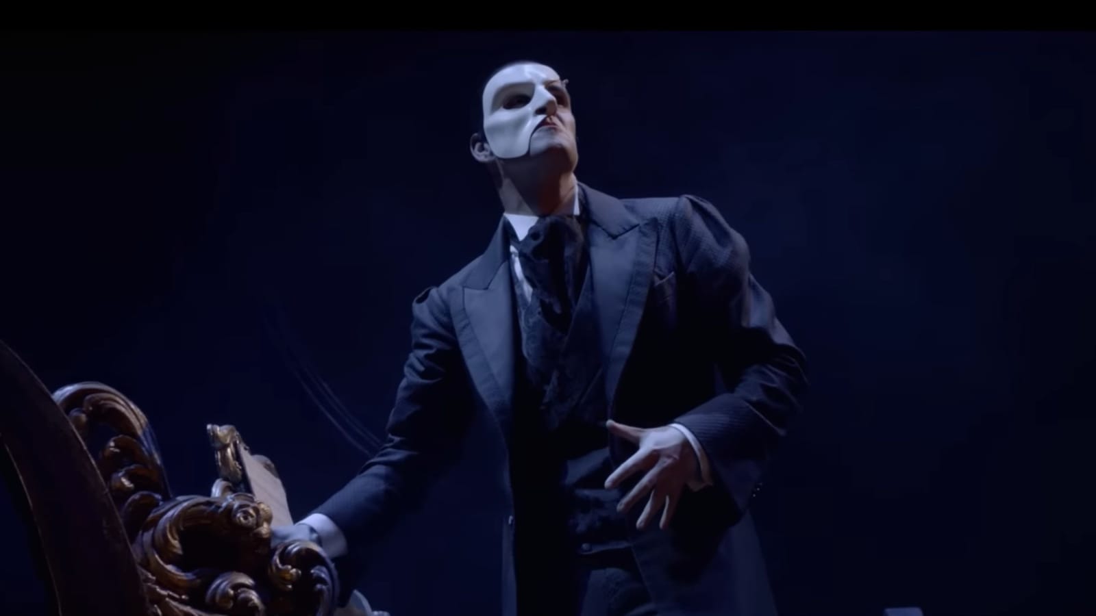 Phantom of the Opera Star Ben Lewis Dies Aged 46 Tributes Flow for