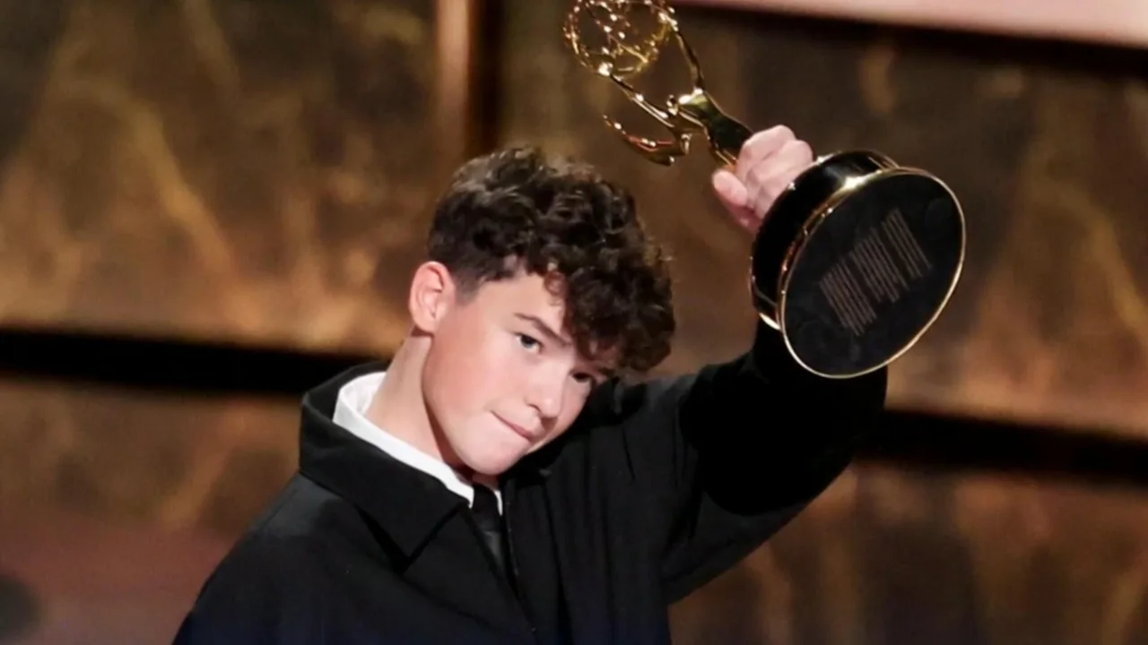 Owen Cooper, Inspirasi Z Generasi Muda dengan Emmy yang Diraih