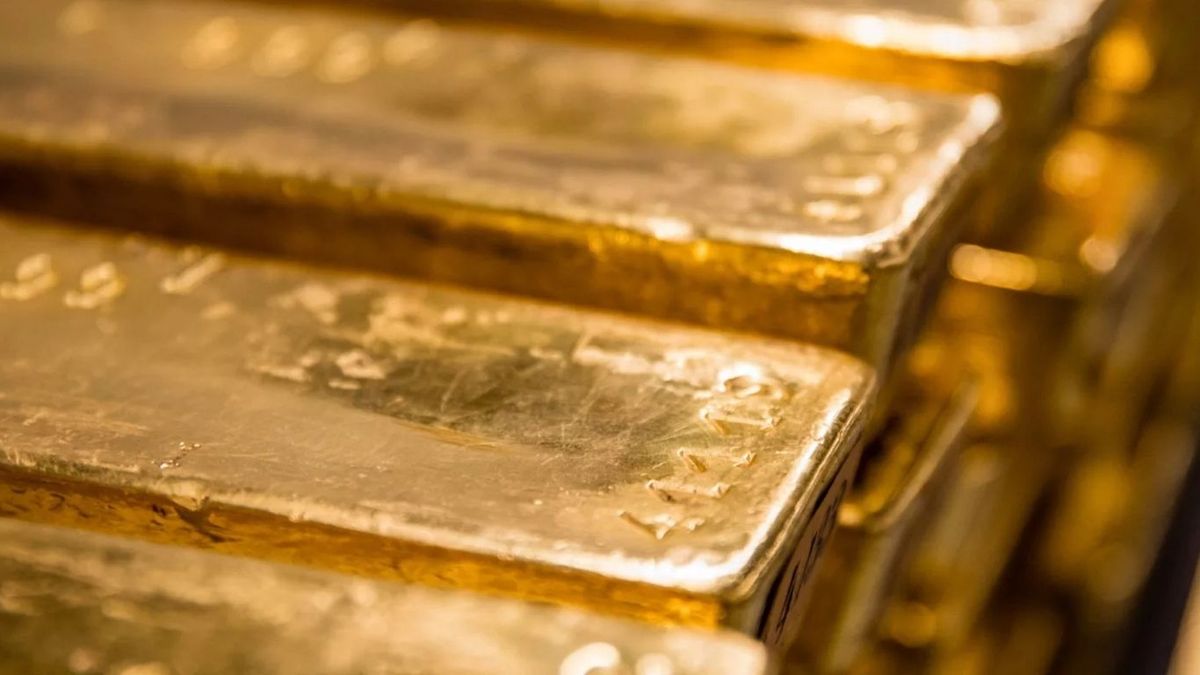 Harga Emas Dunia Hari Ini (25/10): XAU/USD Turun ke $4.106, Koreksi Lanjutan di Tengah Lonjakan NYSE