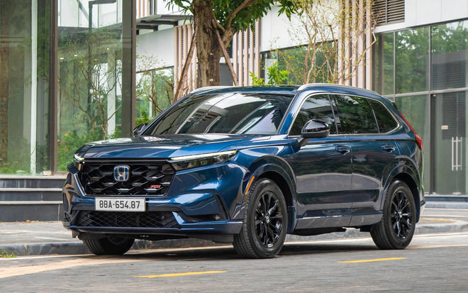 'Rất mê hybrid Honda cho cảm giác lái tức thì, cả HR-V, CR-V hay Civic'