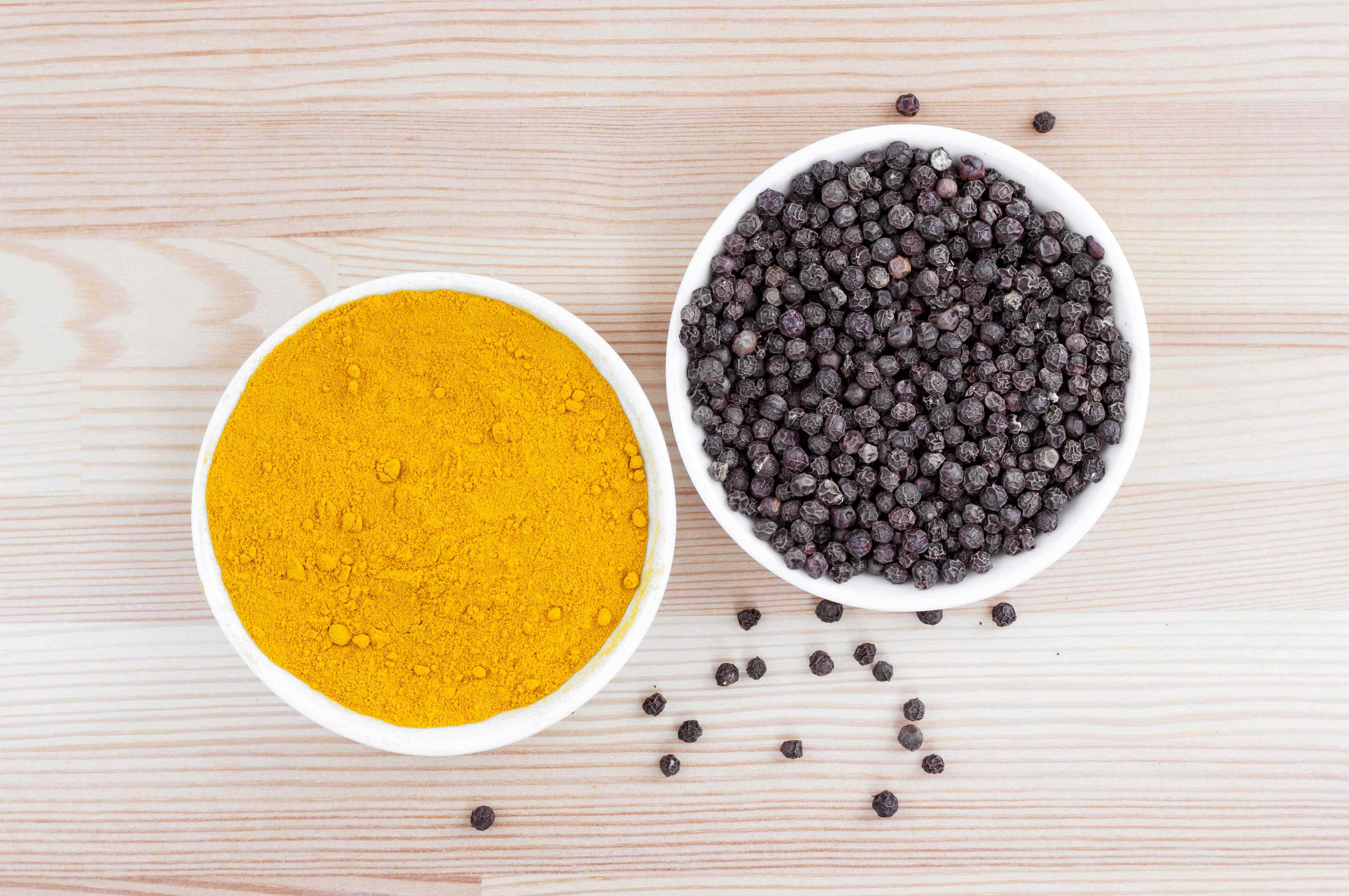 What Happens When You Combine Turmeric and Black Pepper