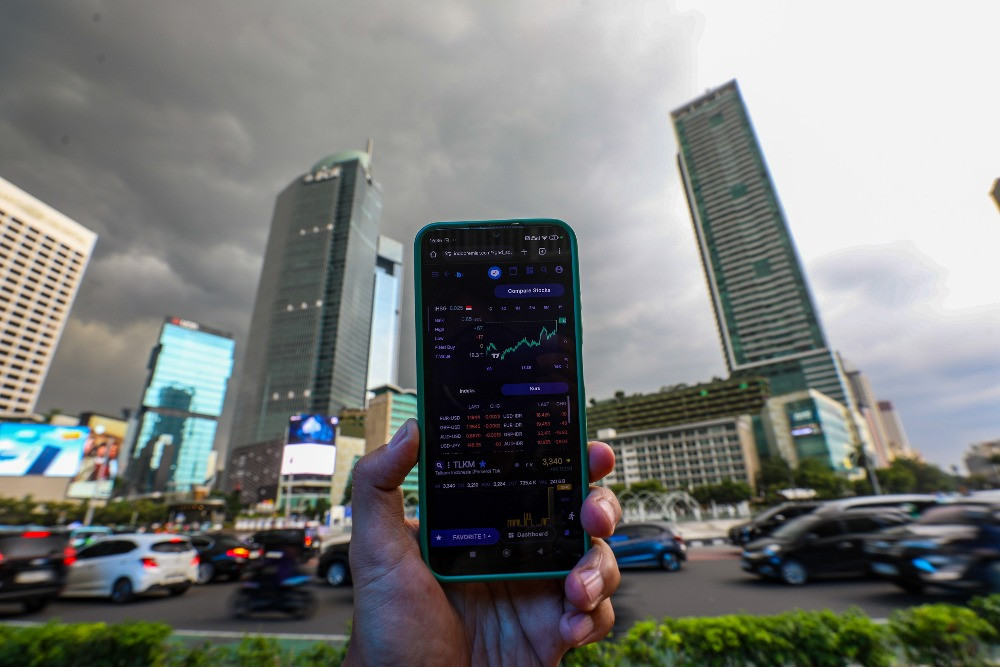 IHSG Hari Ini Berpotensi Pecahkan Rekor 8.155, Pantau ADMR, HRUM, NCKL