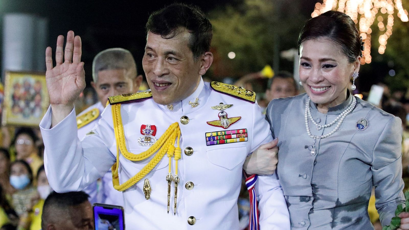 El rey Rama X y la reina Suthida de Tailandia, anfitriones de lujo de ...