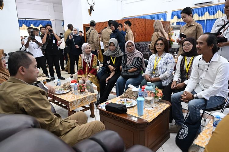 Dua Bulan di Papua, Tim UI Usulkan Kopra Jadi Komoditas Unggulan Merauke