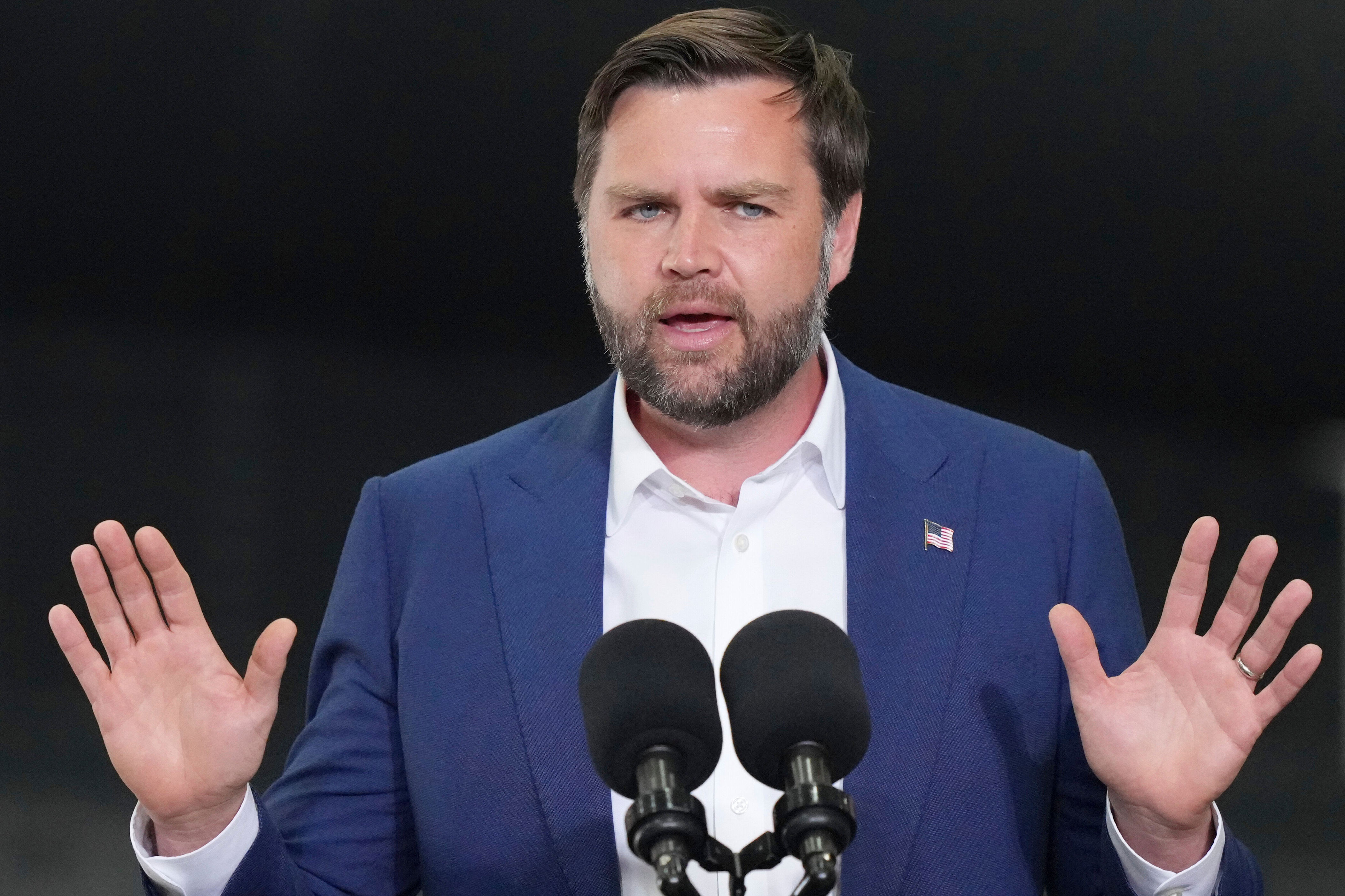 JD Vance’s New Boast About Donald Trump Makes Critics’ Brains Hurt