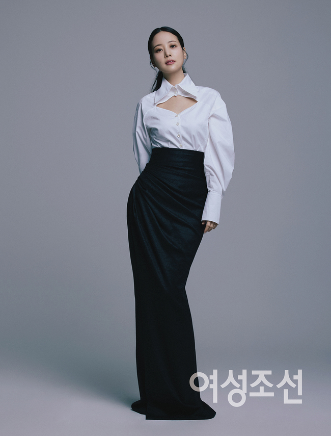 Harvard warns AI is already manipulating us by using one very human tactic