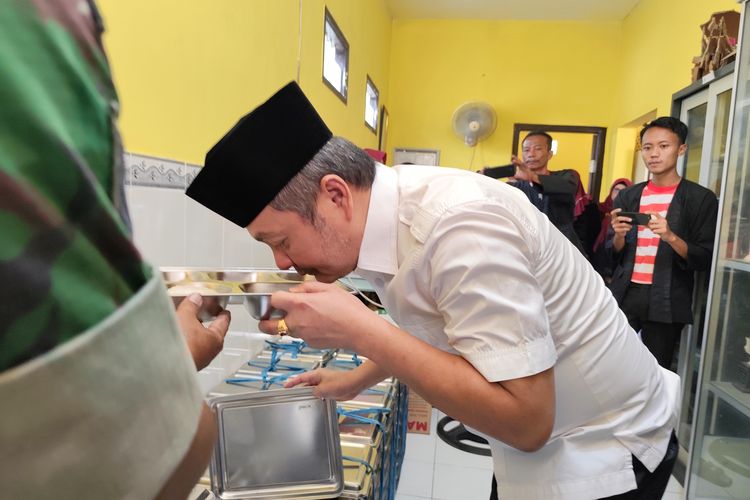 Wabup Bangkalan Pantau Distribusi MBG ke Sekolah Pasca Laporan Makanan Busuk
