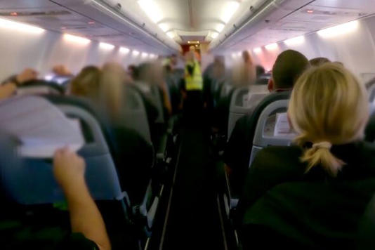 Criminal migrants on flight from UK to Romania