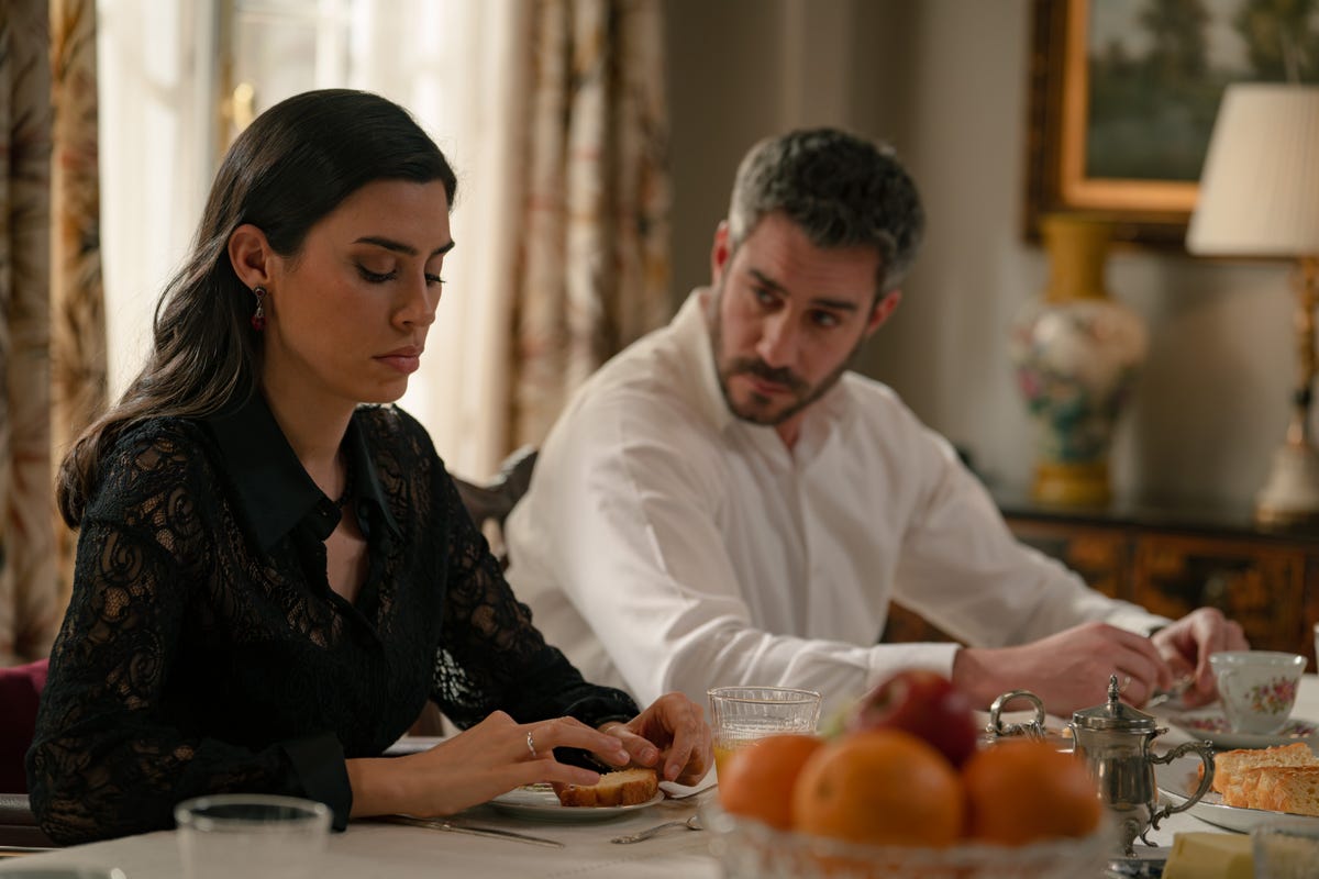 Damián, sospechoso de asesinato en el avance del capítulo 402 del viernes 26  de septiembre de 'Sueños de libertad', la serie diaria de Antena 3