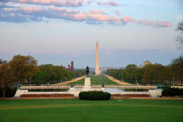 Guide to exploring Washington, DC, and Philadelphia together