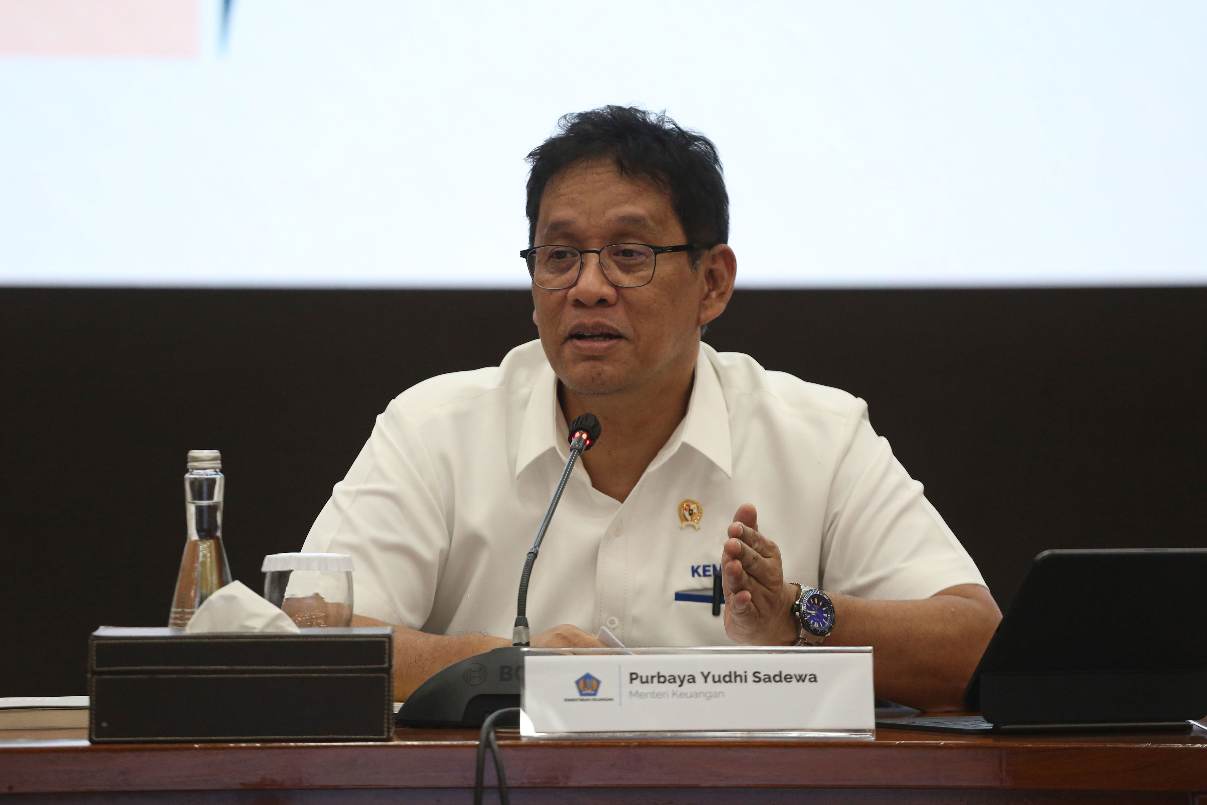 DPR Minta Subsidi BBM dan Listrik, Purbaya: Sudah Dibayarkan ke PLN dan Pertamina