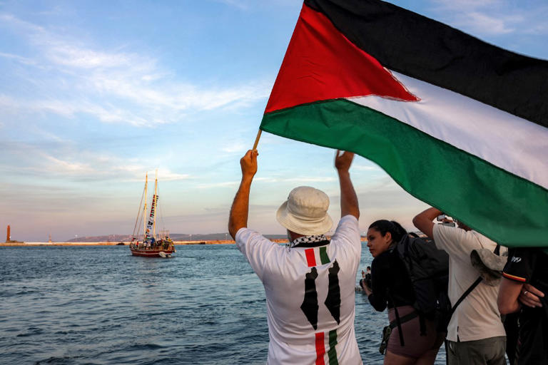 Palestine : Après l'attaque Flottille pour Gaza par Israël, l'Italie et l'Espagne envoient une frégate et la France condamne a minima