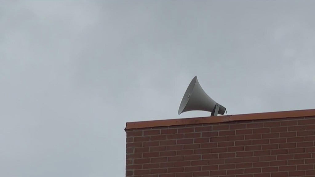 Dearborn residents raise concerns about loudspeaker used by mosque for Dearborn residents raise concerns about loudspeaker used by mosque for