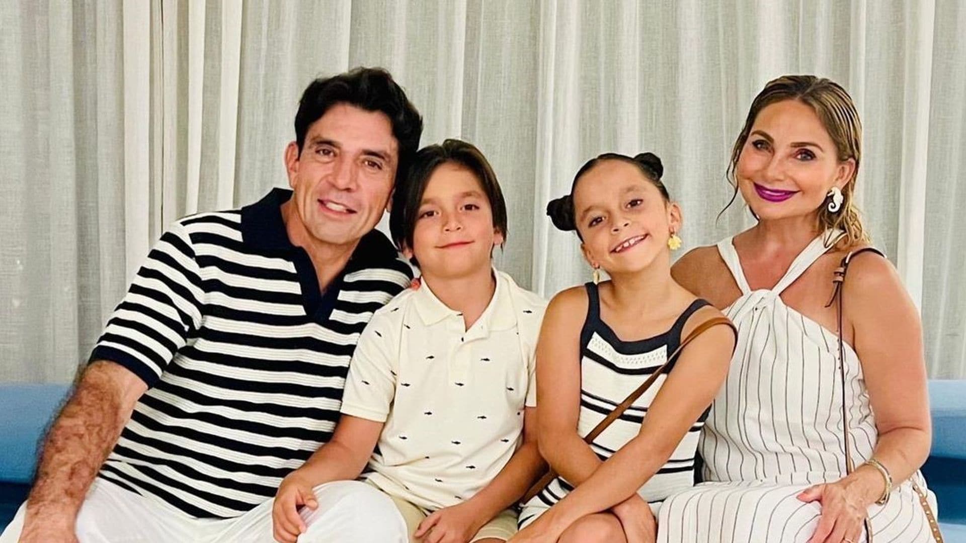 Ice Skate Party Favors Bracelets in Organza Bags - Girls Ice Skating  Bracelets - Etsy, image size:1920x1080