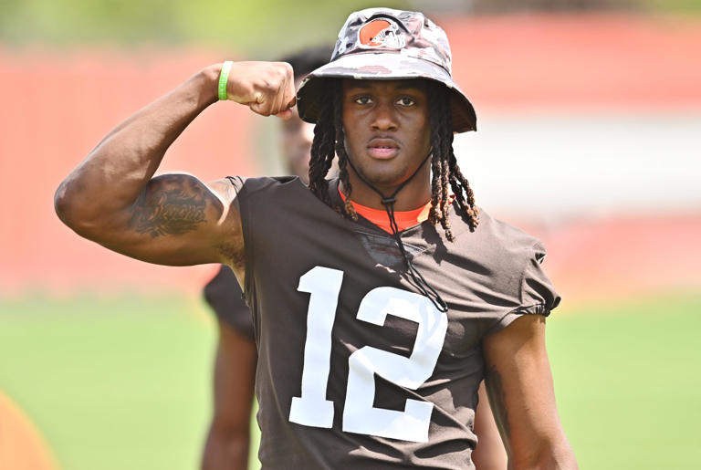 Broncos worked out 6 players (including 2 WRs) on Wednesday Broncos worked out 6 players (including 2 WRs) on Wednesday