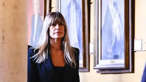 Sánchez desestima las acusaciones contra su esposa y su hermano: “la verdad acabará imponiéndose”