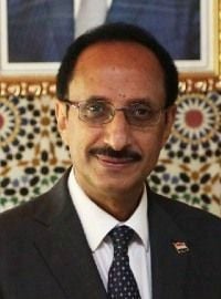 على رصيفٍ آمن