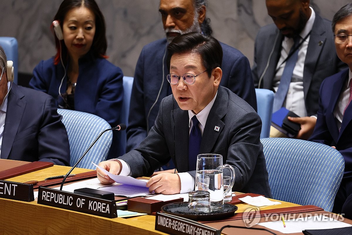 Gallup : la cote de popularité de Lee retombe à 55%, une baisse de 5 pts