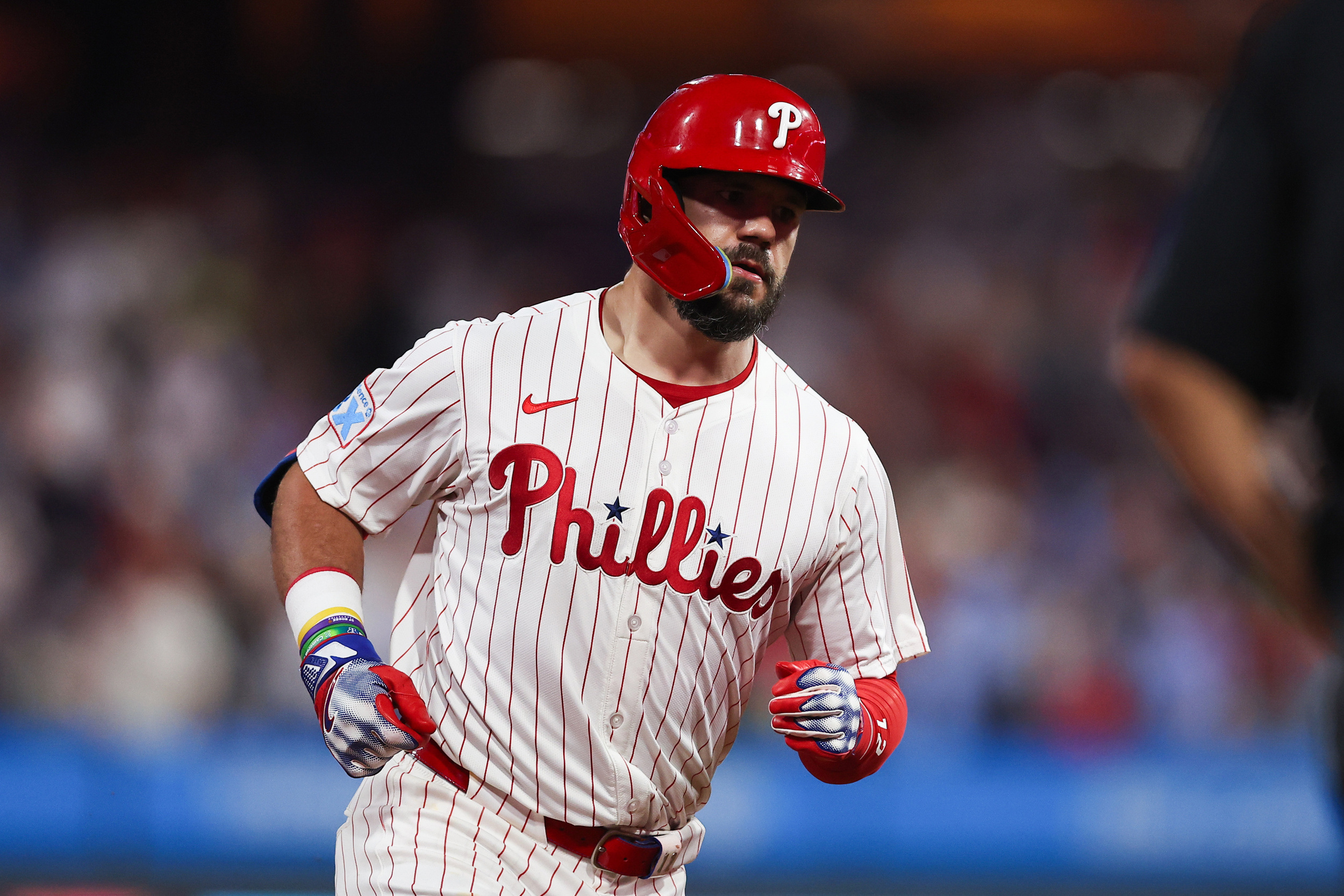 Phillies' Kyle Schwarber sets record in multi-homer game