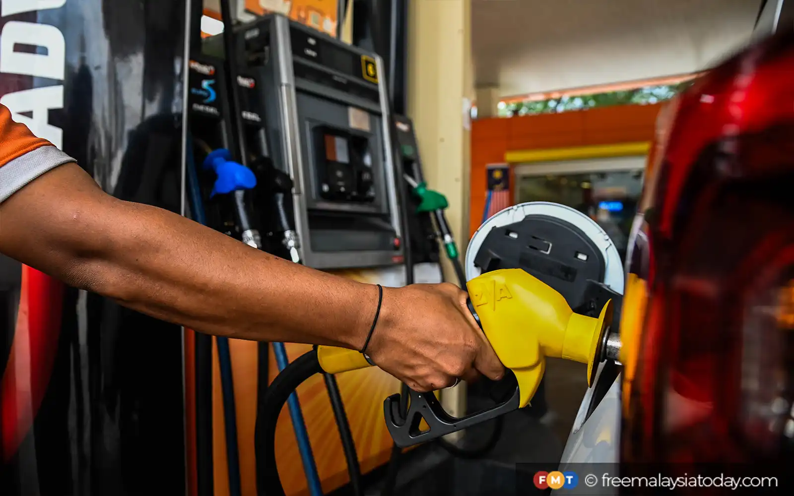 Govt ready to pay RM45bil a year to absorb fuel subsidy costs