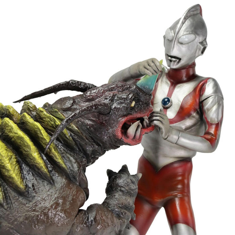 ウルトラマン』透明怪獣ネロンガのソフビフィギュア「1/6特撮