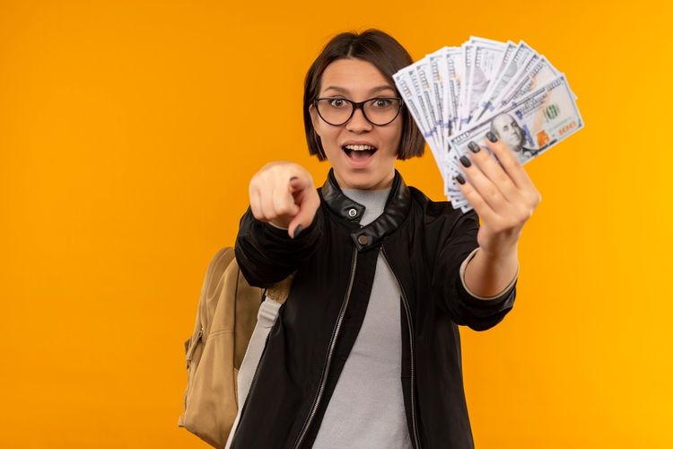 6 Shio Dinanti Kejutan Manis pada 26 September 2025: Saatnya Memanen Hasil Kerja Keras, Jangan Lewatkan!