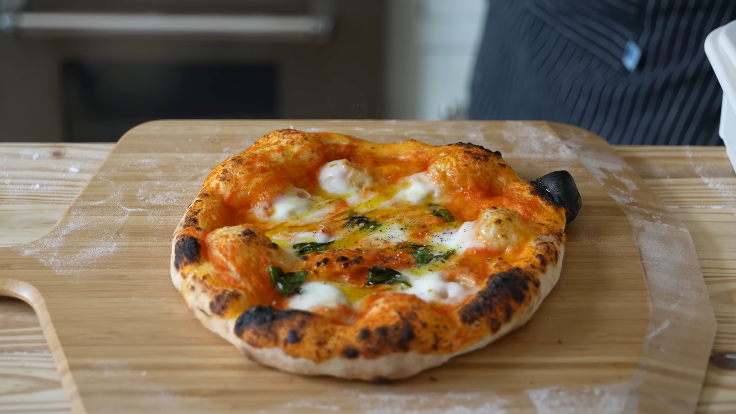 How to Make Authentic Pizza at Home (2 Classic Styles)