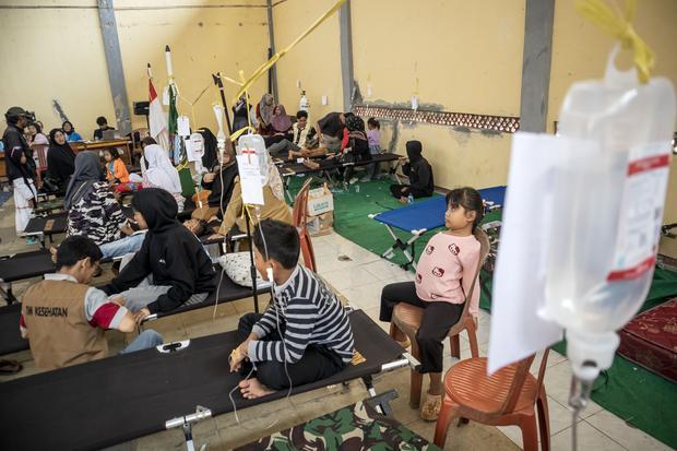 DPR Minta Pemerintah Tangani Kasus Keracunan Massal MBG dengan Serius