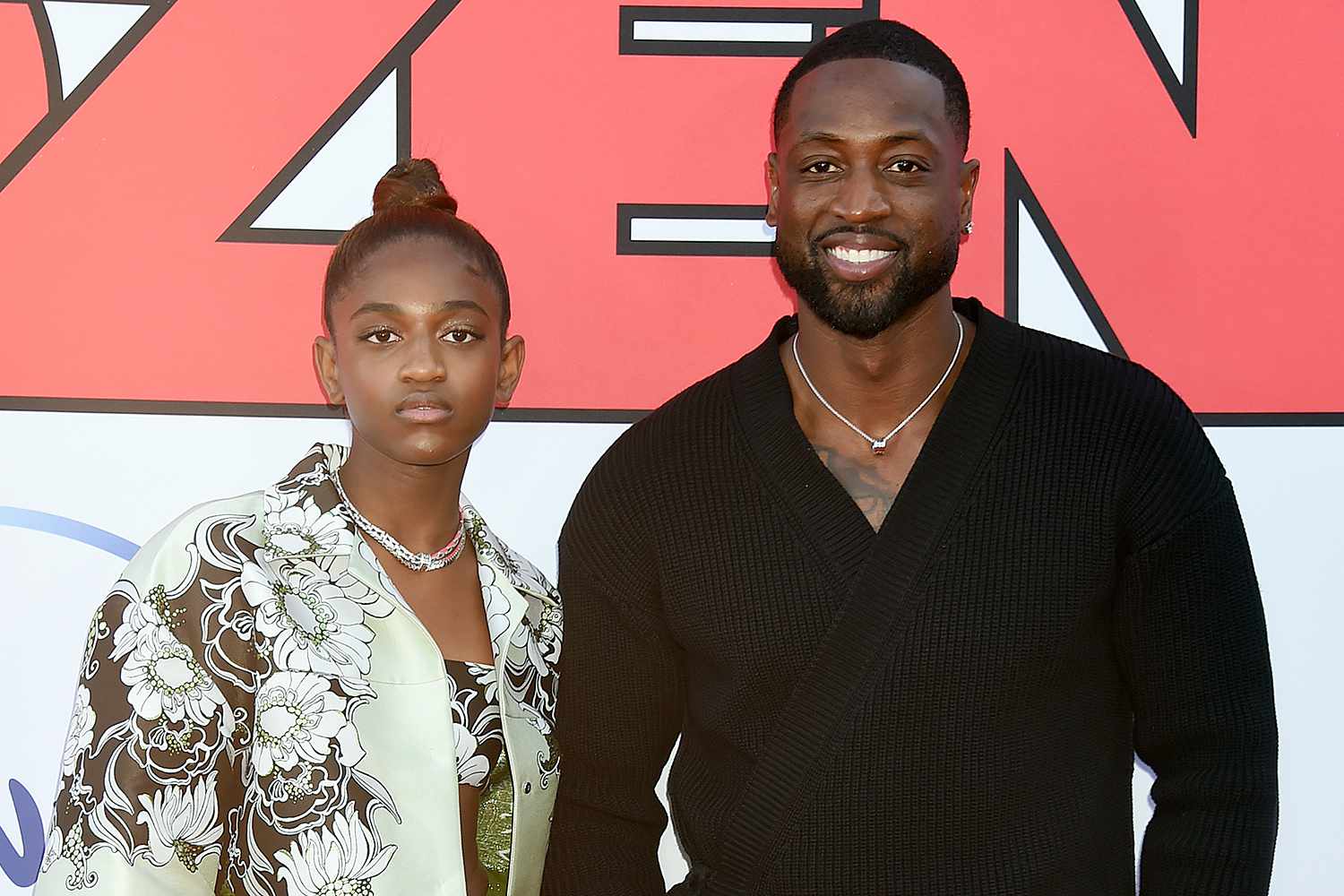 Dwyane Wade Is a Proud Dad as He Shares Photo of Daughter Zaya, 18, on(02)