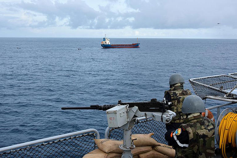 Drogue : La marine française saisit près de 10 tonnes de cocaïne au large de l'Afrique de l'Ouest