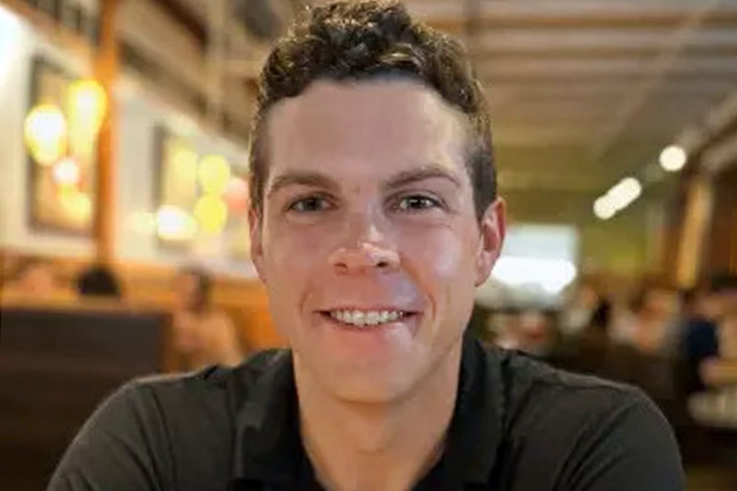 Wedding Venue Allegedly Refuses to Return 20K Deposit After Groom's