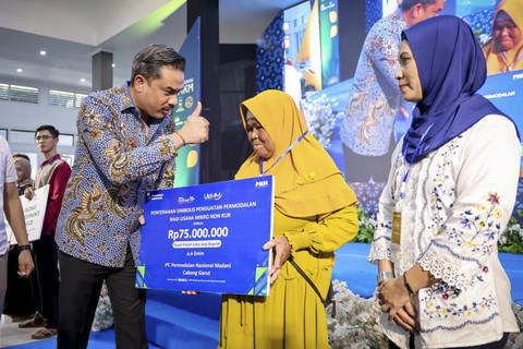 Lewat LokaModal, Menteri Maman Ajak UMKM Kelola Keuangan Lebih Disiplin