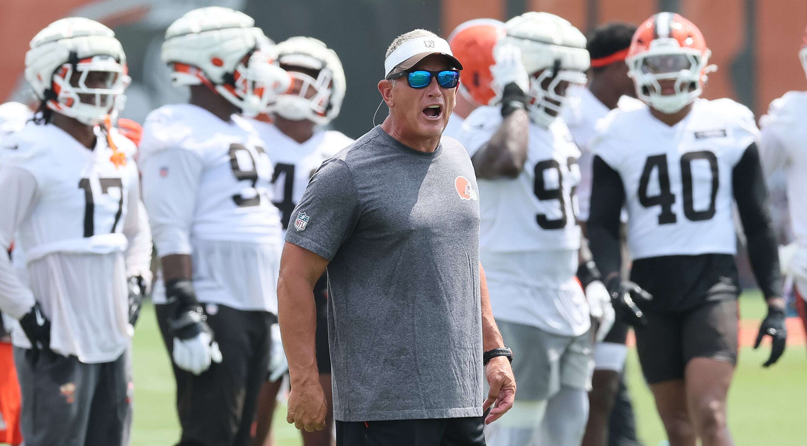 offensive lineman shoes