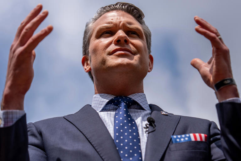 Hegseth abruptly summons hundreds of top military leaders to meeting
