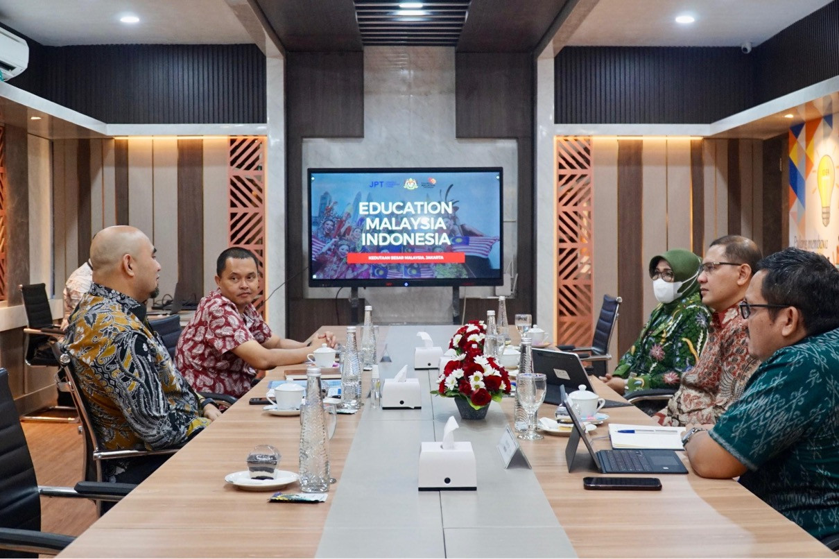 Dindik Jatim Jajaki Kerja Sama Pendidikan dengan Malaysia untuk Pertukaran Pelajar