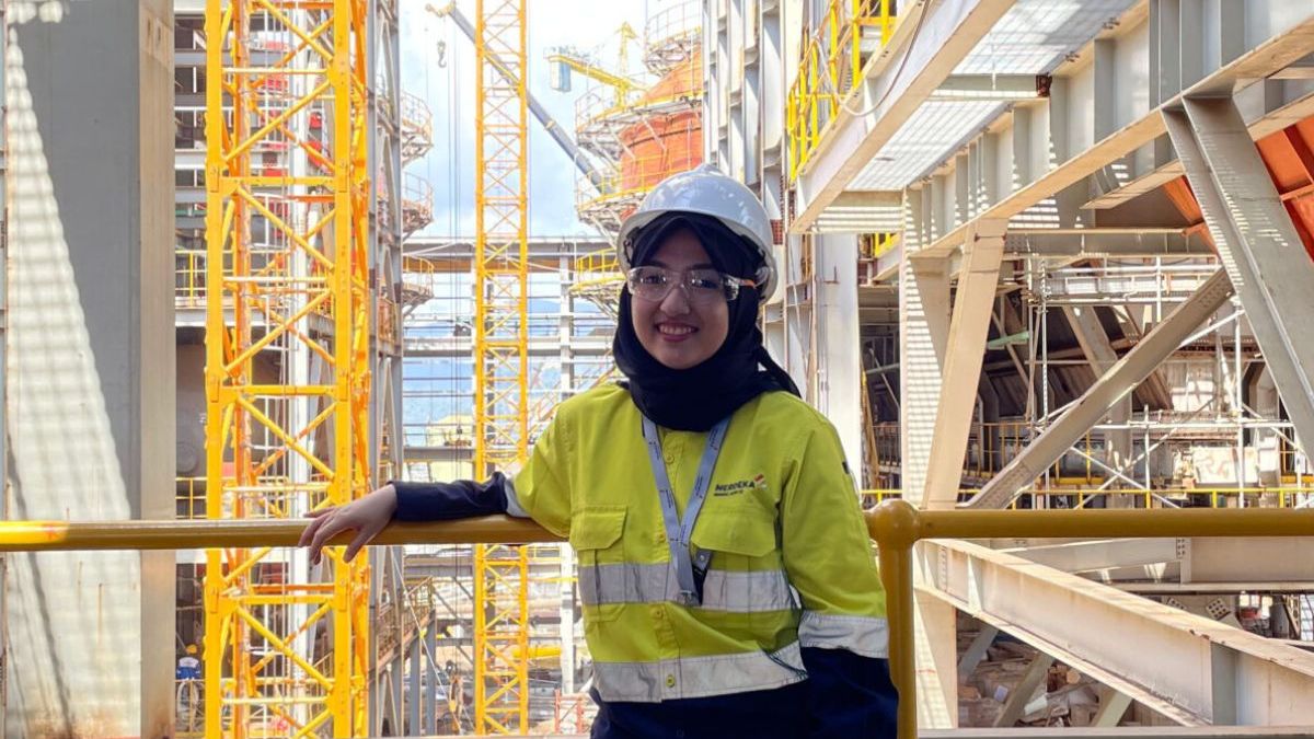 Saham EMAS Turun ke Rp3.730, Rugi Q3 Melonjak US$22 Juta!