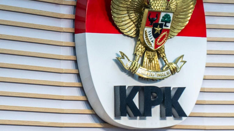 KPK periksa anggota DPRD Kalbar terkait korupsi jalan Mempawah ...