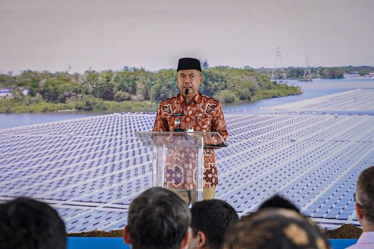 PLTS Terapung Saguling Investasi Rp 1 Triliun, Serap 400 Tenaga Kerja