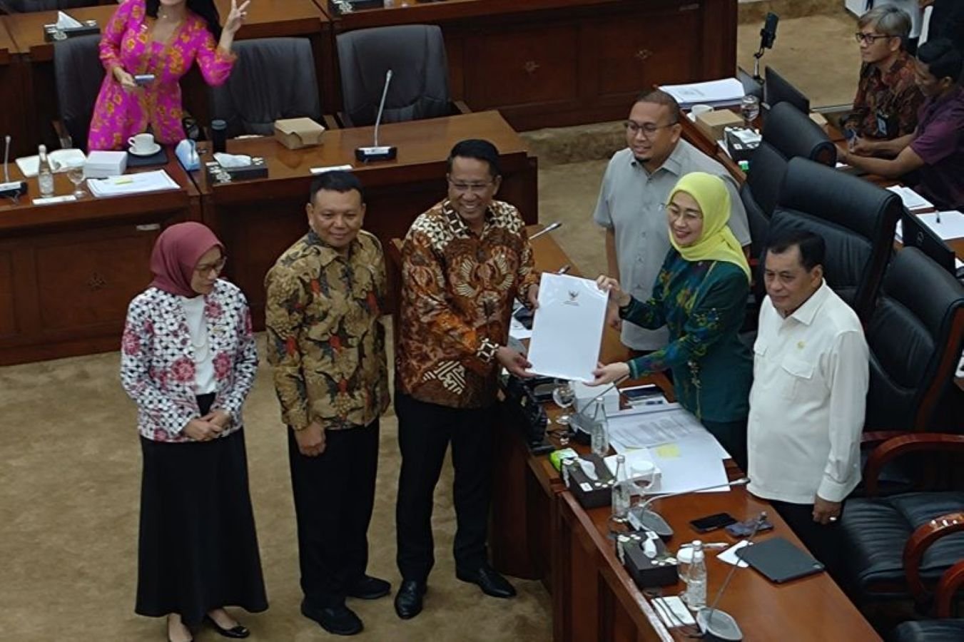 Komisi VI DPR dan Pemerintah Sepakati Draf UU BUMN untuk Paripurna