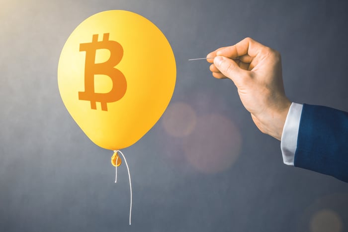 Prediksi: Bitcoin Akan Bernilai $0 atau $500.000 dalam 10 Tahun