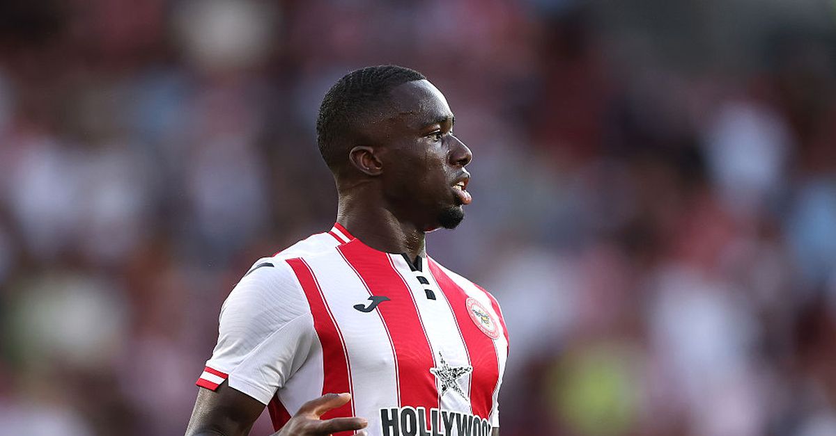 Kayode show nella vittoria contro il Liverpool. L’ex viola viene eletto MVP