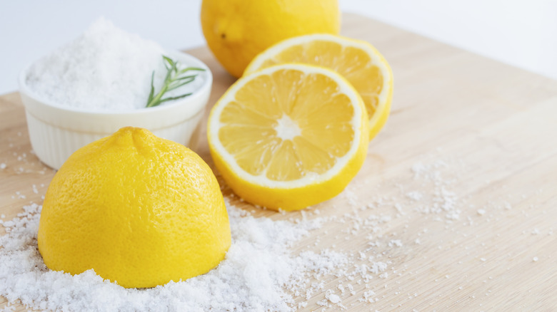 9 Things You Should Be Cleaning With Salt And Lemon Mixture
